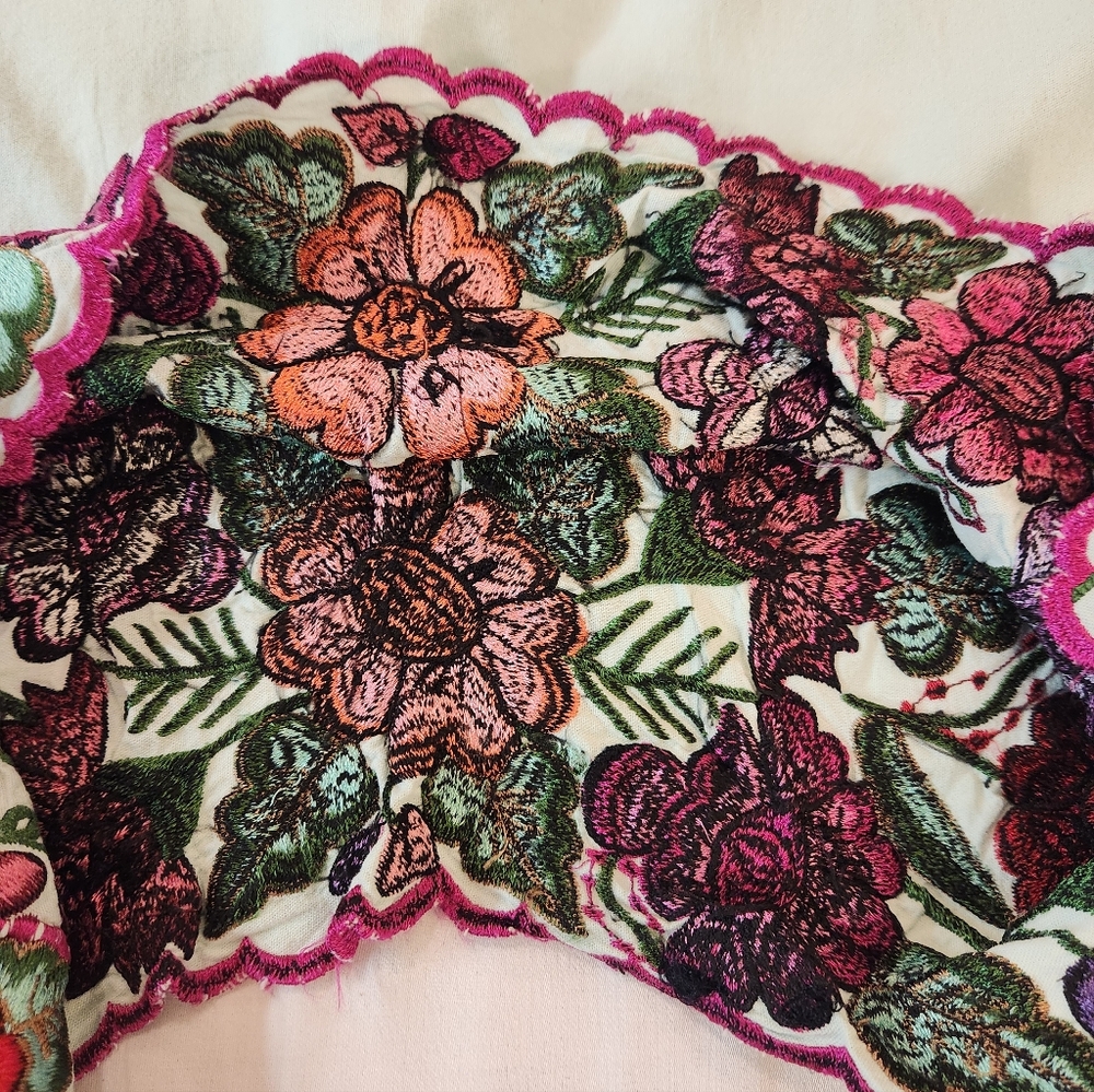 Women's Mint Embroidered Floral Arch Hem Linen Tunic Top Size L Handmade Artsy - Picture 10 of 11